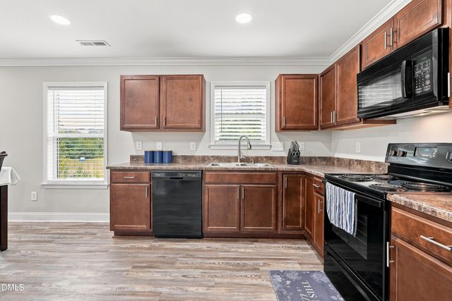 359 Emilies Crossing Way, Lillington, NC 27546