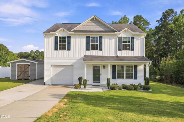 359 Emilies Crossing Way, Lillington, NC 27546