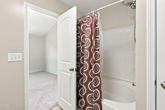 359 Emilies Crossing Way, Lillington, NC 27546