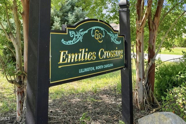 359 Emilies Crossing Way, Lillington, NC 27546