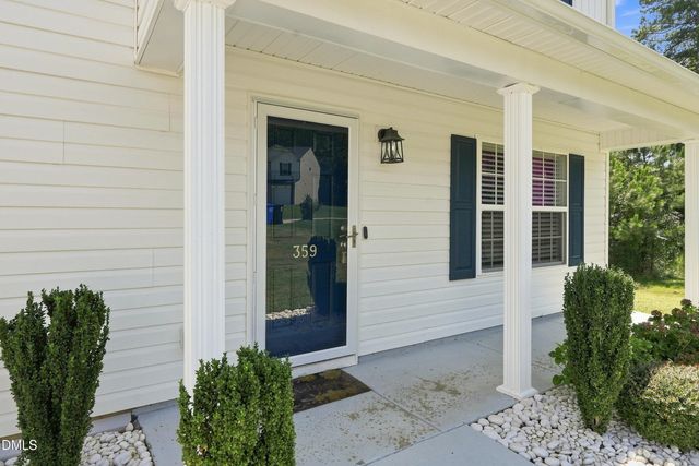 359 Emilies Crossing Way, Lillington, NC 27546