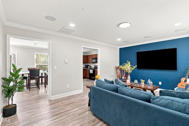 359 Emilies Crossing Way, Lillington, NC 27546