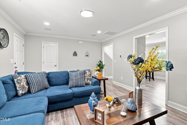 359 Emilies Crossing Way, Lillington, NC 27546