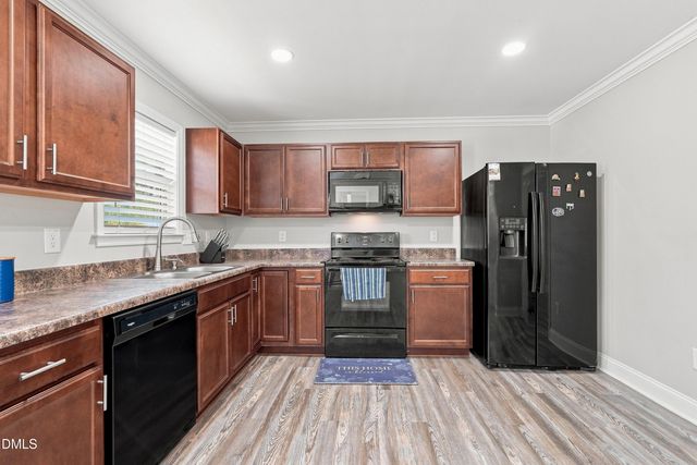 359 Emilies Crossing Way, Lillington, NC 27546