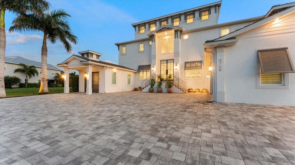 Image 14 of property listing at 5708 INSPIRATION TERRACE, Bradenton, FL 34210