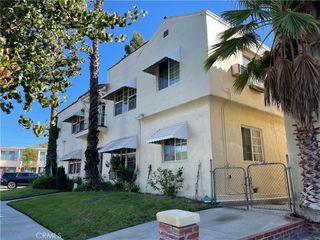 630 Naranja Drive, Glendale, CA 91206