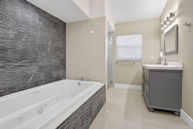 3540 N Park Road, Hollywood, FL 33021