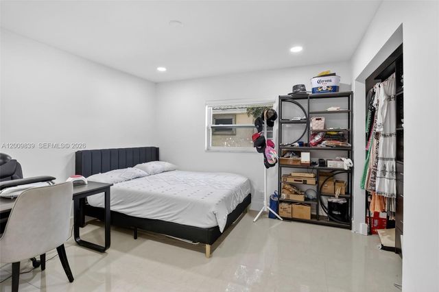 3540 N Park Road, Hollywood, FL 33021