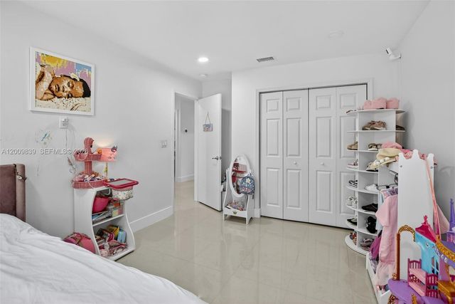 3540 N Park Road, Hollywood, FL 33021