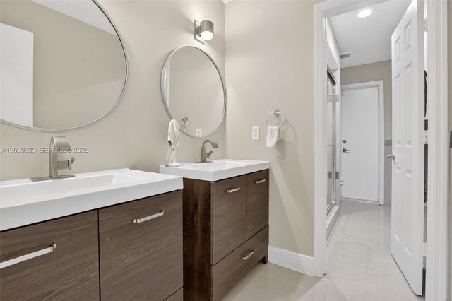 3540 N Park Road, Hollywood, FL 33021