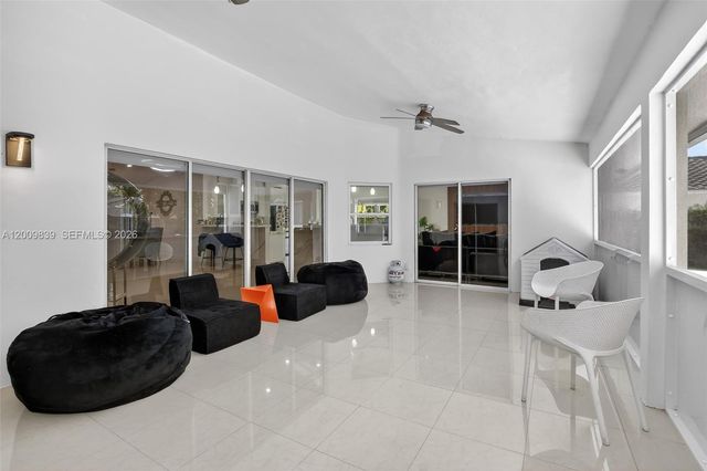 3540 N Park Road, Hollywood, FL 33021