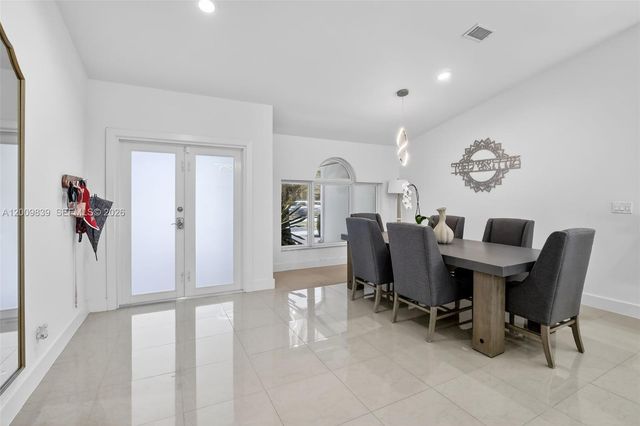 3540 N Park Road, Hollywood, FL 33021
