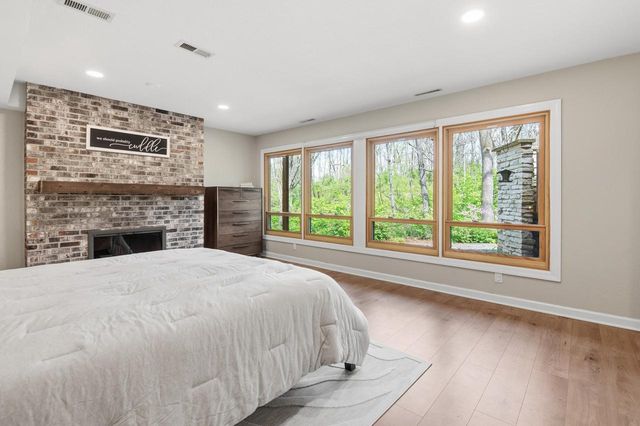2028 Hillside COURT, Delafield, WI 53018