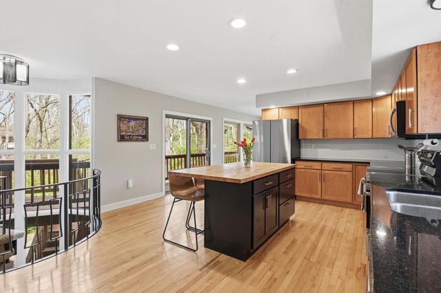 2028 Hillside COURT, Delafield, WI 53018