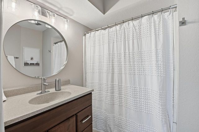 2028 Hillside COURT, Delafield, WI 53018