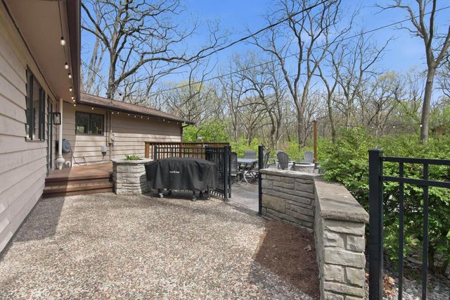 2028 Hillside COURT, Delafield, WI 53018