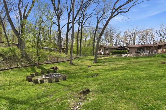 2028 Hillside COURT, Delafield, WI 53018