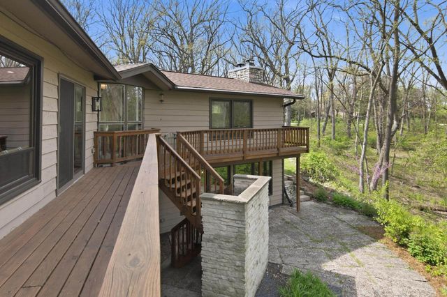 2028 Hillside COURT, Delafield, WI 53018