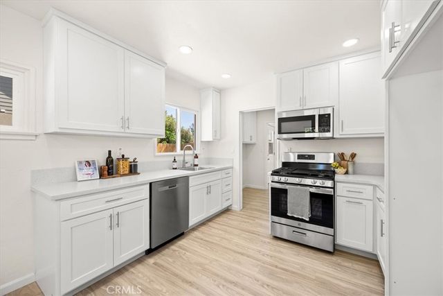 614 E Tunnell Street, Santa Maria, CA 93454