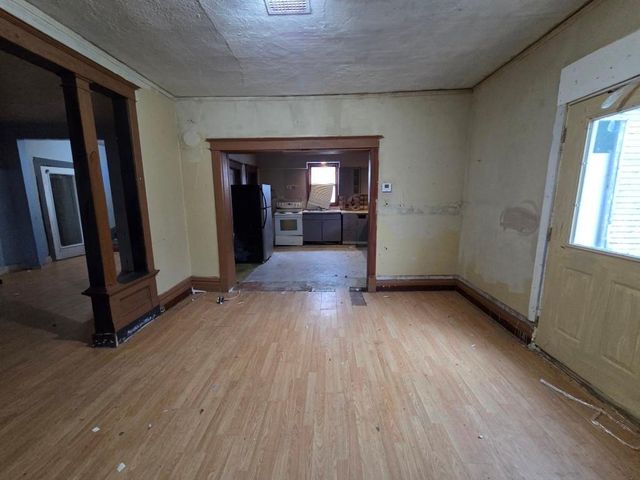 206 Chicago Street, Lakefield, MN 56150