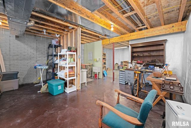 451 CELESTE Circle, Blue Grass, IA 52726