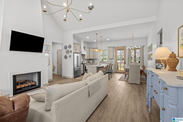 409 INDIANA AVENUE, Thorsby, AL 35171