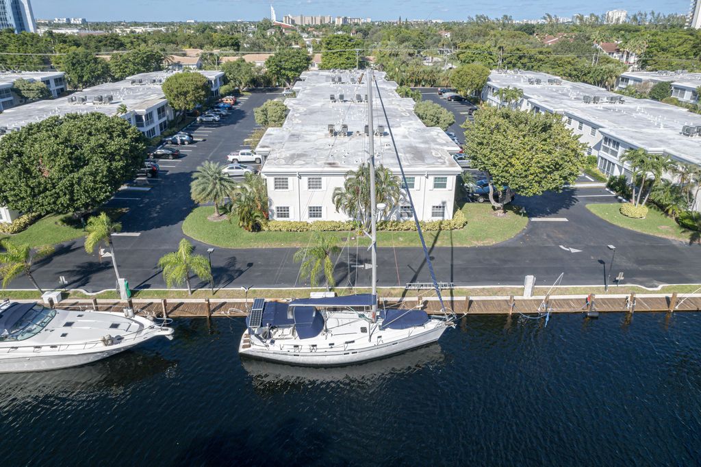 6299 Bay Club Drive 3, Fort Lauderdale, FL 33308