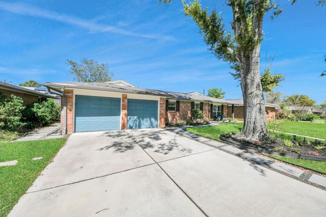 2219 Willowby Dr, Houston, TX 77008