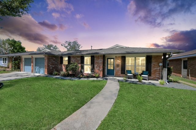2219 Willowby Dr, Houston, TX 77008