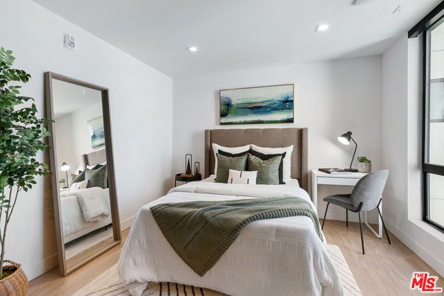 3688 Overland Avenue 641, Los Angeles, CA 90034