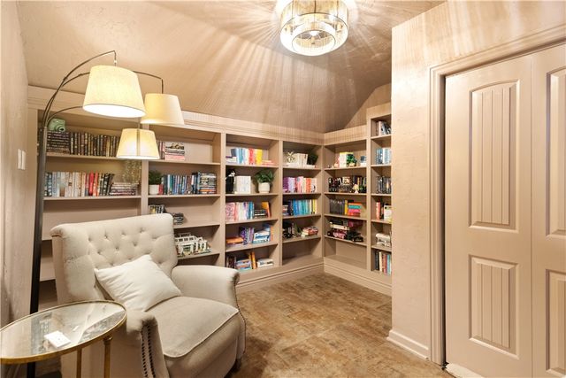 3001 Red Fox Ridge, Bentonville, AR 72712