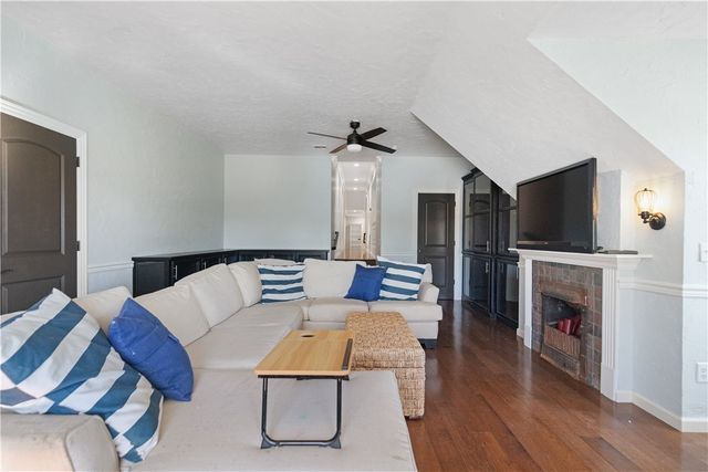 3001 Red Fox Ridge, Bentonville, AR 72712