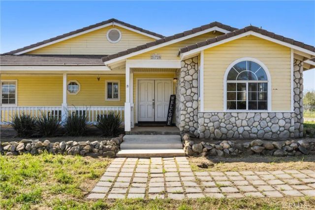 21725 Pinewood, Perris, CA 92570