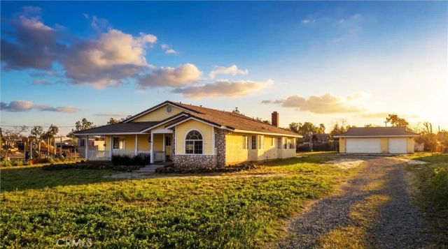 21725 Pinewood, Perris, CA 92570