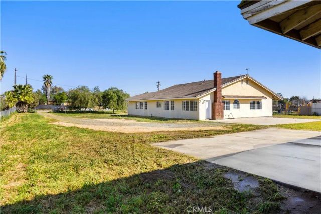 21725 Pinewood, Perris, CA 92570