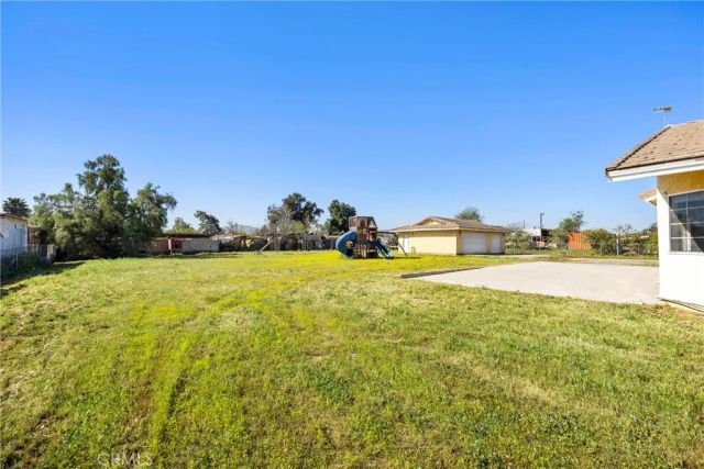 21725 Pinewood, Perris, CA 92570