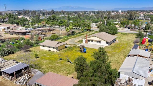 21725 Pinewood, Perris, CA 92570