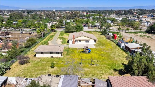 21725 Pinewood, Perris, CA 92570