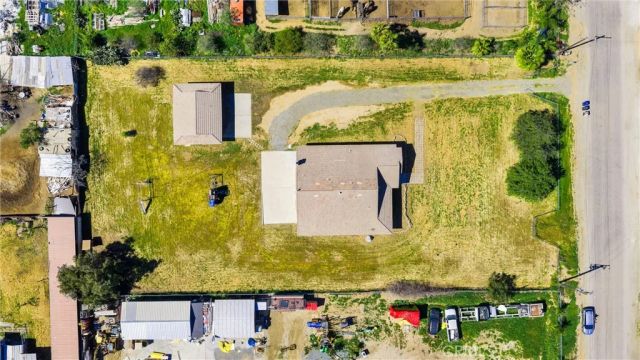 21725 Pinewood, Perris, CA 92570