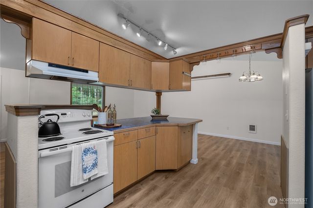 402 E Hiawatha Boulevard, Shelton, WA 98584