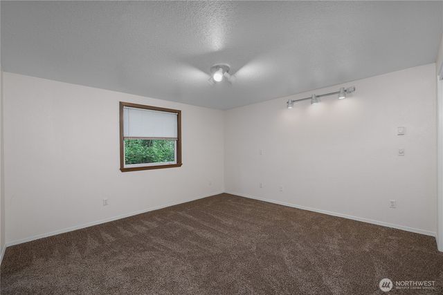402 E Hiawatha Boulevard, Shelton, WA 98584