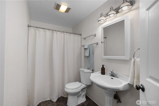 402 E Hiawatha Boulevard, Shelton, WA 98584