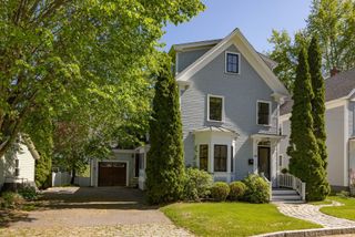 30 Spring Street, Portsmouth, NH 03801