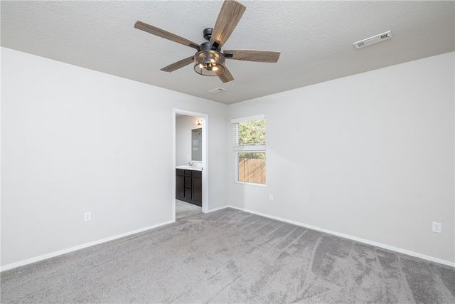 1044 S Kingfisher Lane, Fayetteville, AR 72701