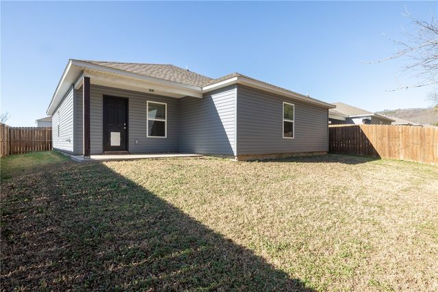 1044 S Kingfisher Lane, Fayetteville, AR 72701