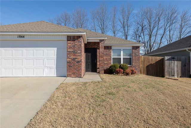 1044 S Kingfisher Lane, Fayetteville, AR 72701