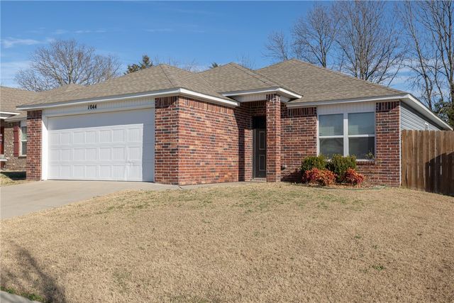1044 S Kingfisher Lane, Fayetteville, AR 72701