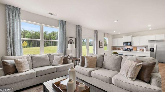 330 Friendship Oak Way, Hampton, GA 30228