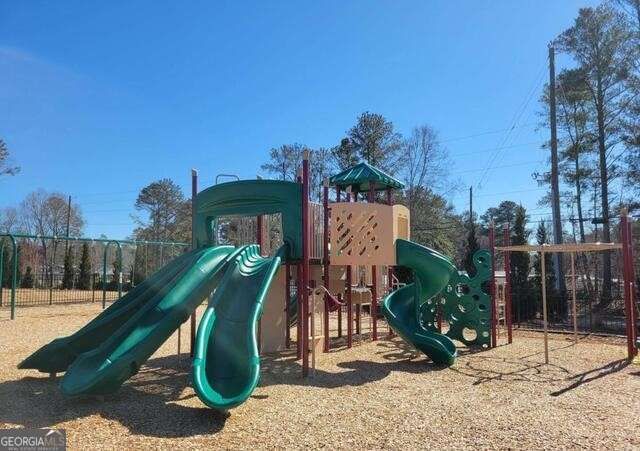 330 Friendship Oak Way, Hampton, GA 30228