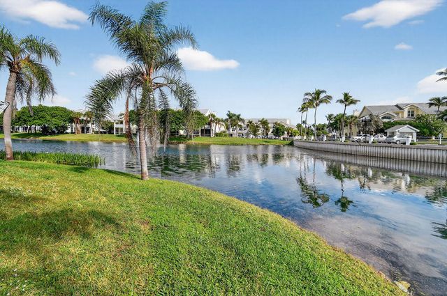 2074 Mainsail Circle, Jupiter, FL 33477